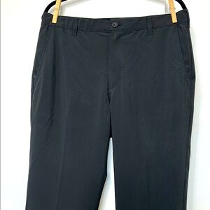 Izod Men's Black Golf Pants